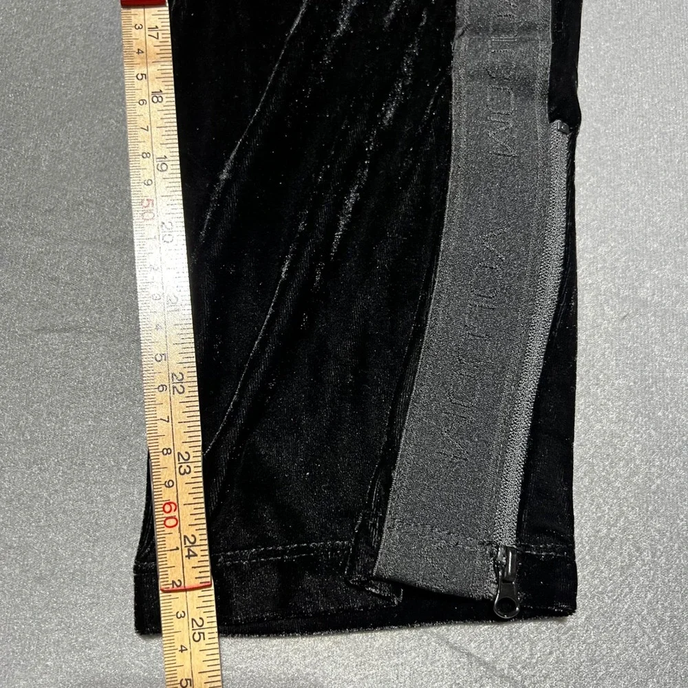 Volcom Mens Black Velvet Track Pants Grey Side Stripe Ankle Zip Small B1141703